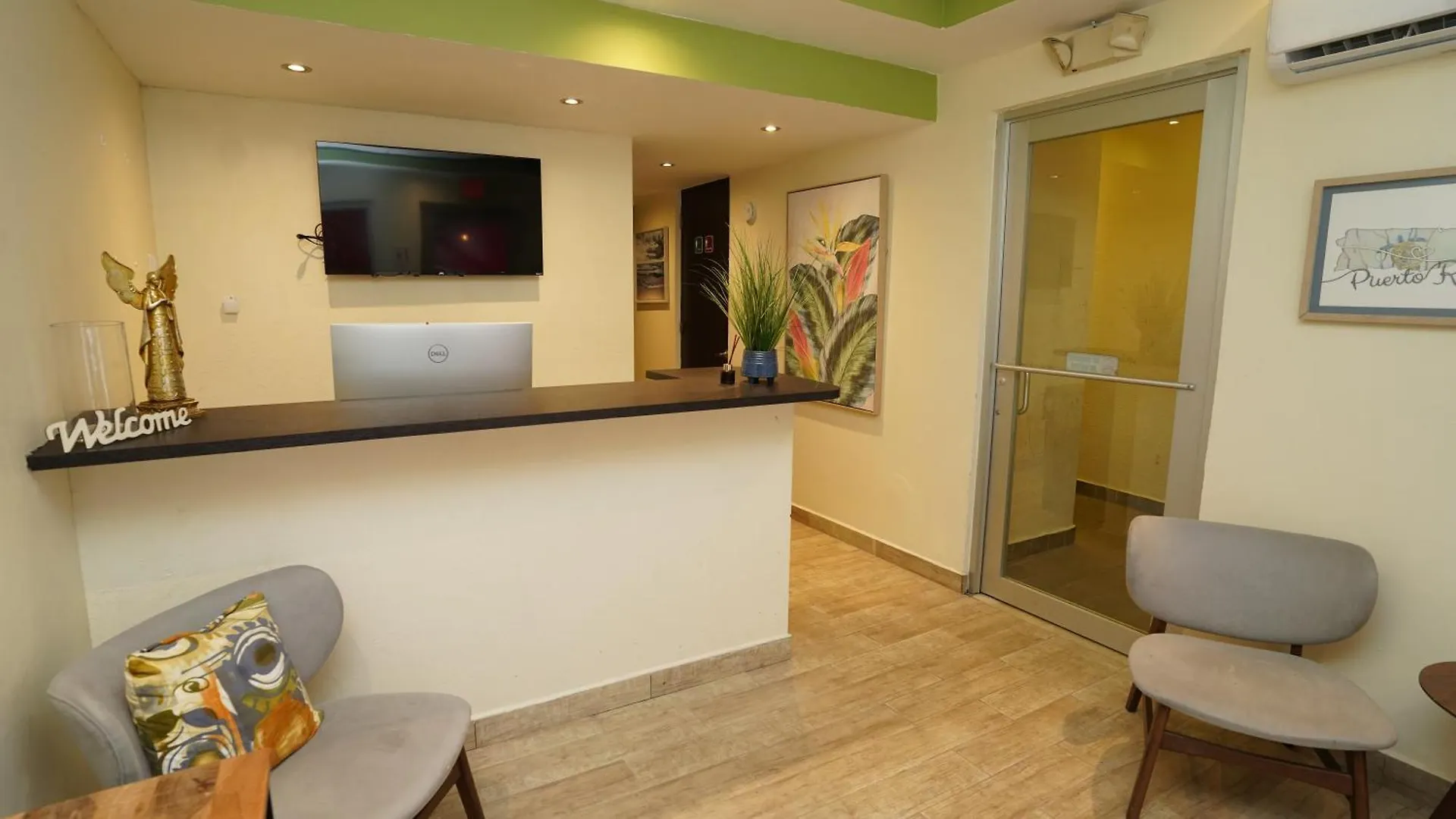 La Placita Suites Hotel-Suite 201 San Juan